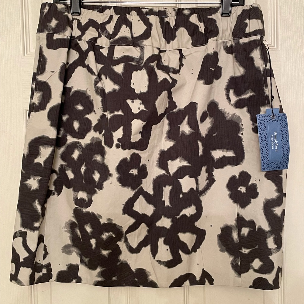 Simply Vera Skirt